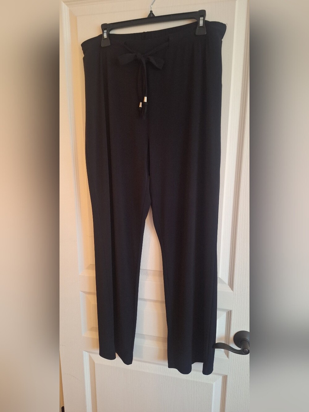 Ellen Tracy Black Drawstring Knit Pants